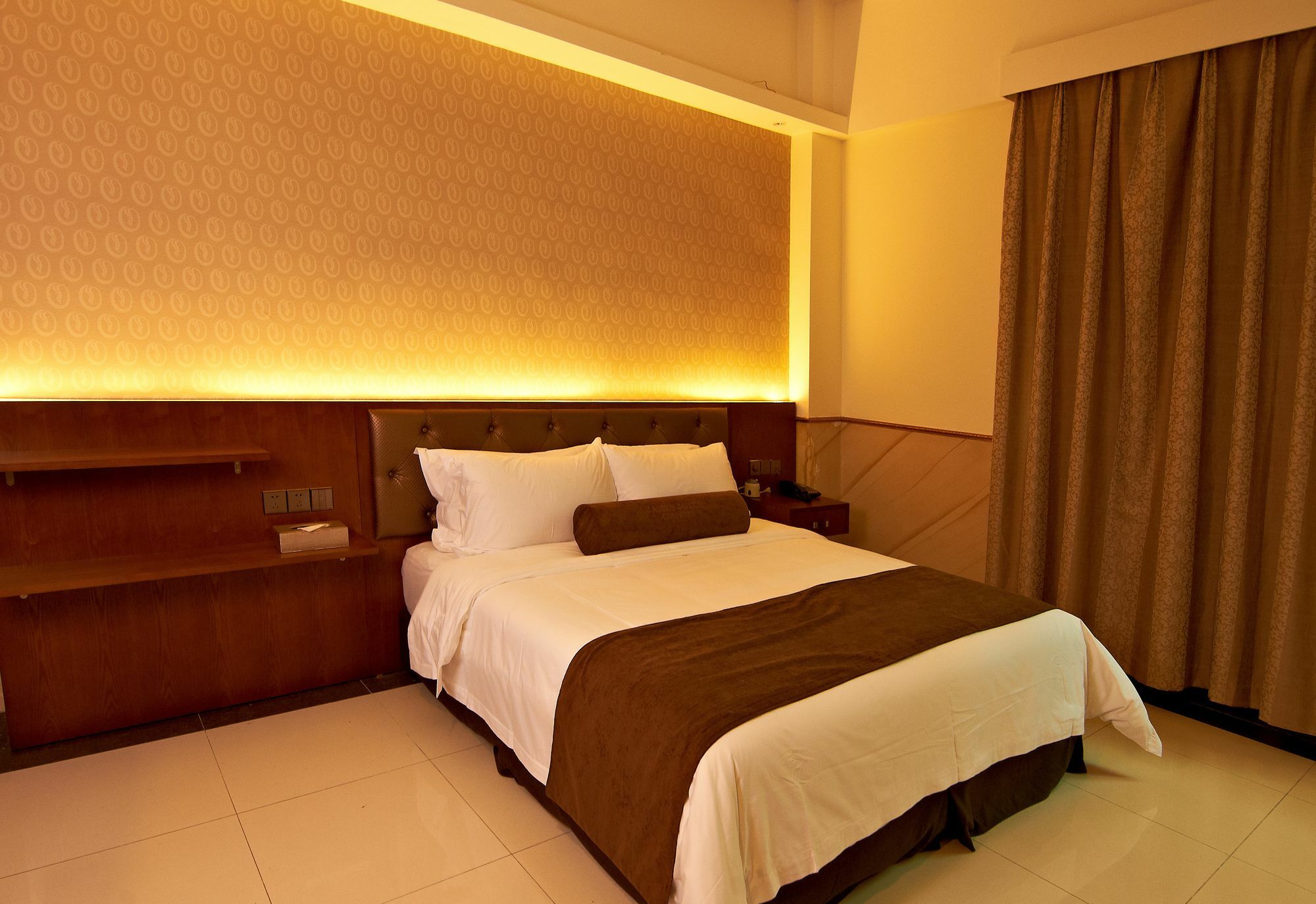 James Joyce Coffetel Hotel Guangzhou Shi Jing City Square Branch Eksteriør billede